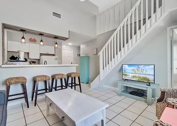 Spyglass Unit 104b